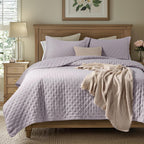 Quilts Queen Size - Bright White Bedspread Queen Size & Lightweight Comforter, Modern Coverlet with Clover Pattern, Ultra Soft All-Season Bedding, 90 x 96 Inches | Stitch-Free Quilting, Lightweight, Summer Bedding Set, Machine Washable, Pet-Friend