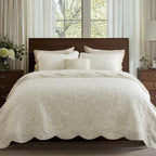 Quilts Queen Size - Bright White Bedspread Queen Size & Lightweight Comforter, Modern Coverlet with Clover Pattern, Ultra Soft All-Season Bedding, 90 x 96 Inches | Stitch-Free Quilting, Lightweight, Summer Bedding Set, Machine Washable, Pet-Friend